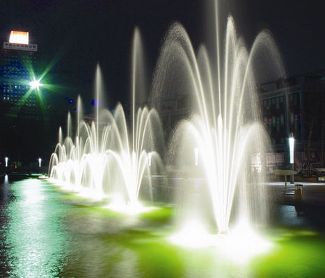 Messing 3 Reihen 2 Zoll-Blüten-Wasser-Brunnen-Strahldüse