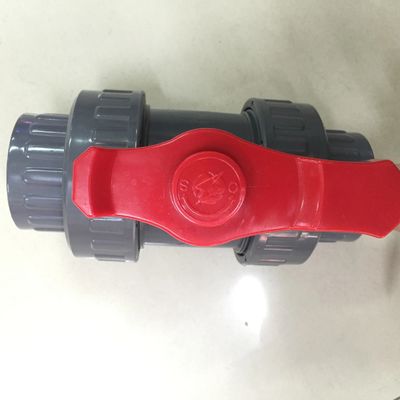 Schwarzes Doppelt-Verbands-Kugelventil des Rot-DN20 UPVC